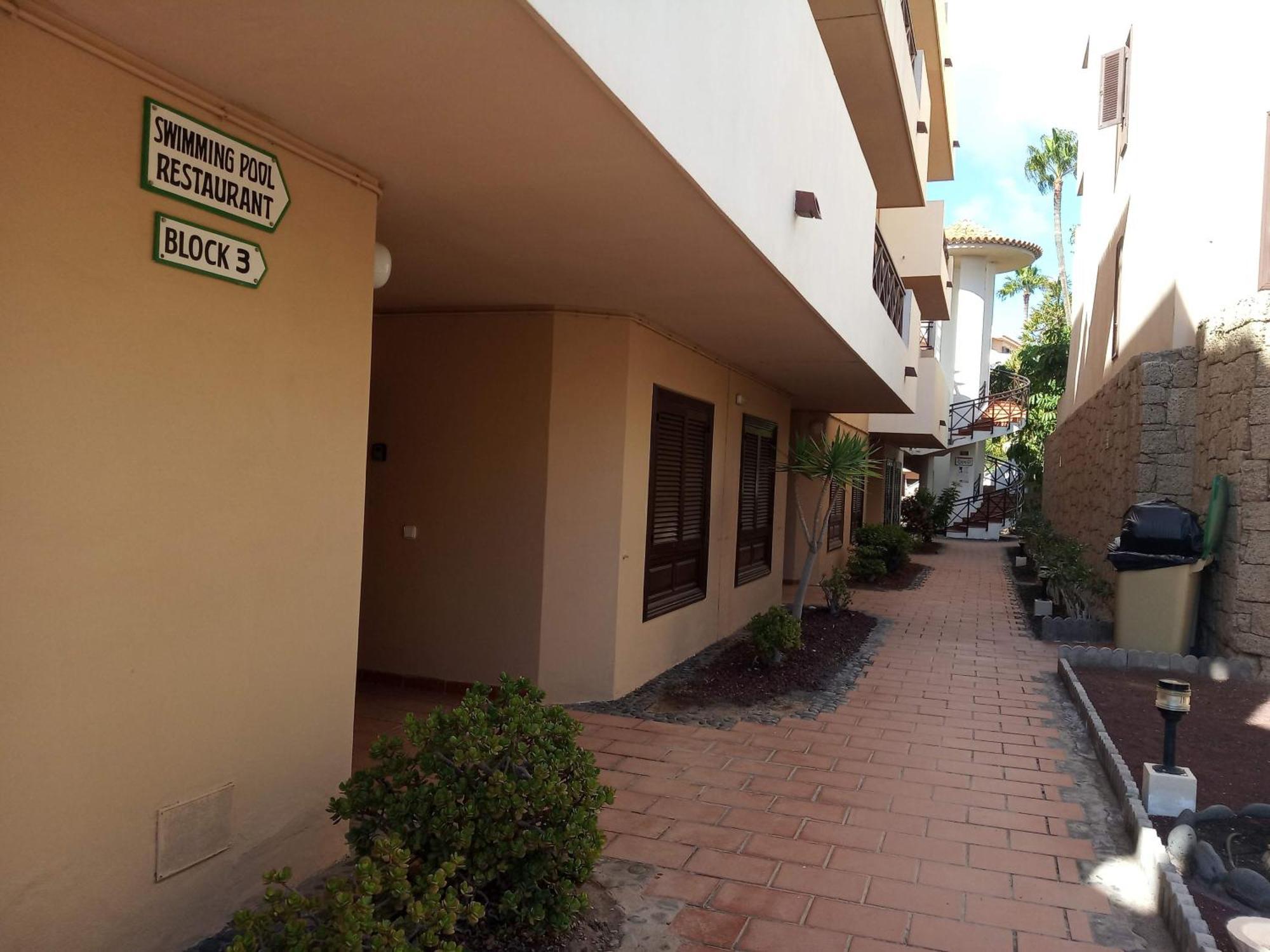 Apartment With Pool And Gardens Near The Coast San Miguel de Abona Extérieur photo